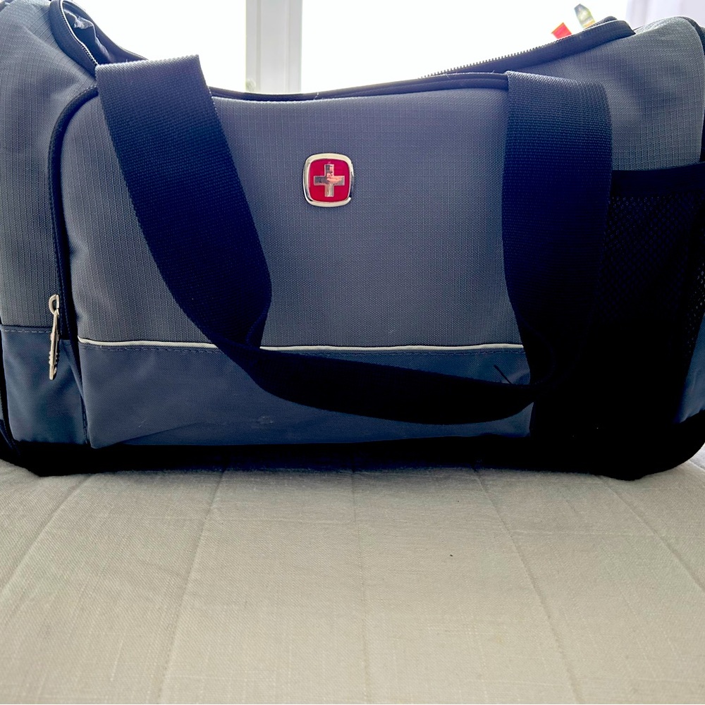 SwissGear Appex duffle Bag